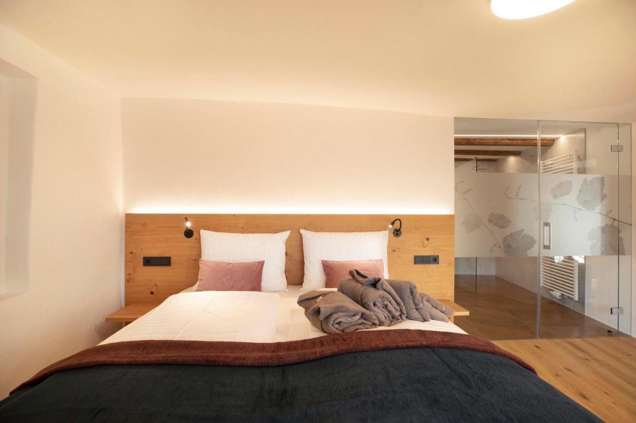 Brantenhof Ferienwohnung Vinea Cortaccia Ngoại thất bức ảnh